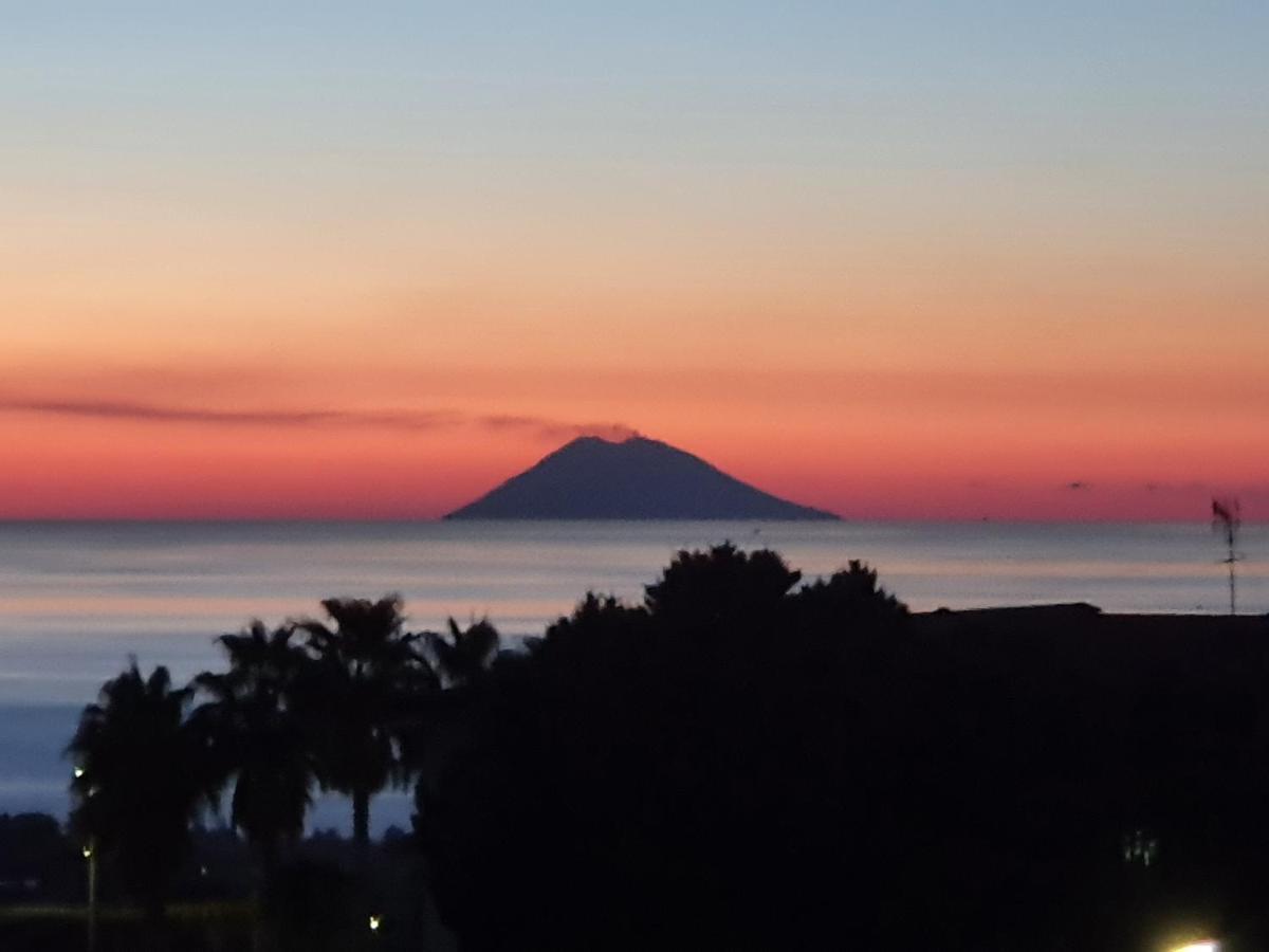 Laura Casa Vacanze Capo Vaticano Luaran gambar