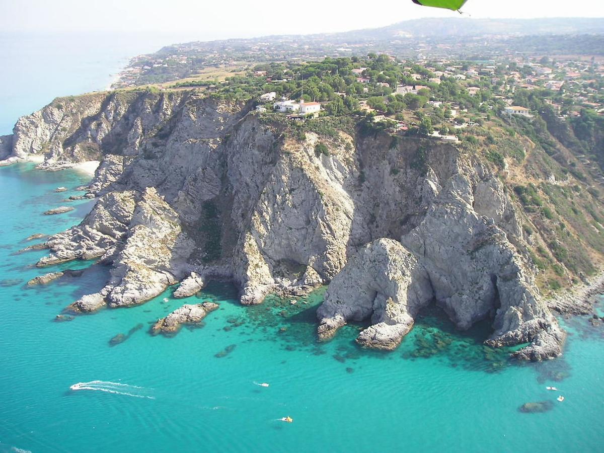 Laura Casa Vacanze Capo Vaticano Luaran gambar